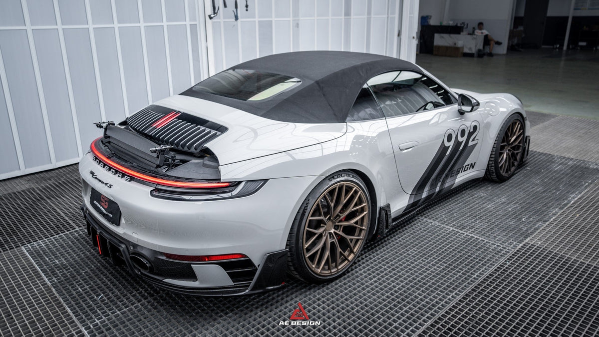 カーズ　エバレット Porsche 992 Carrera 4 GTS 2023 - elferspot.com - Marketplace