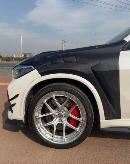 BMW X5 G05 M50i X/S Drive 40i (with M-Package) (Fits Both Pre-LCI & LCI) 2019 2020 2021 2022 2023 2024 & X5M X5MC F95 (Fits Both Pre-LCI & LCI) 2020 2021 2022 2023 2024 with Aftermarket Parts - AE Front Fenders Pre-Preg Carbon Fiber from ArmorExtend