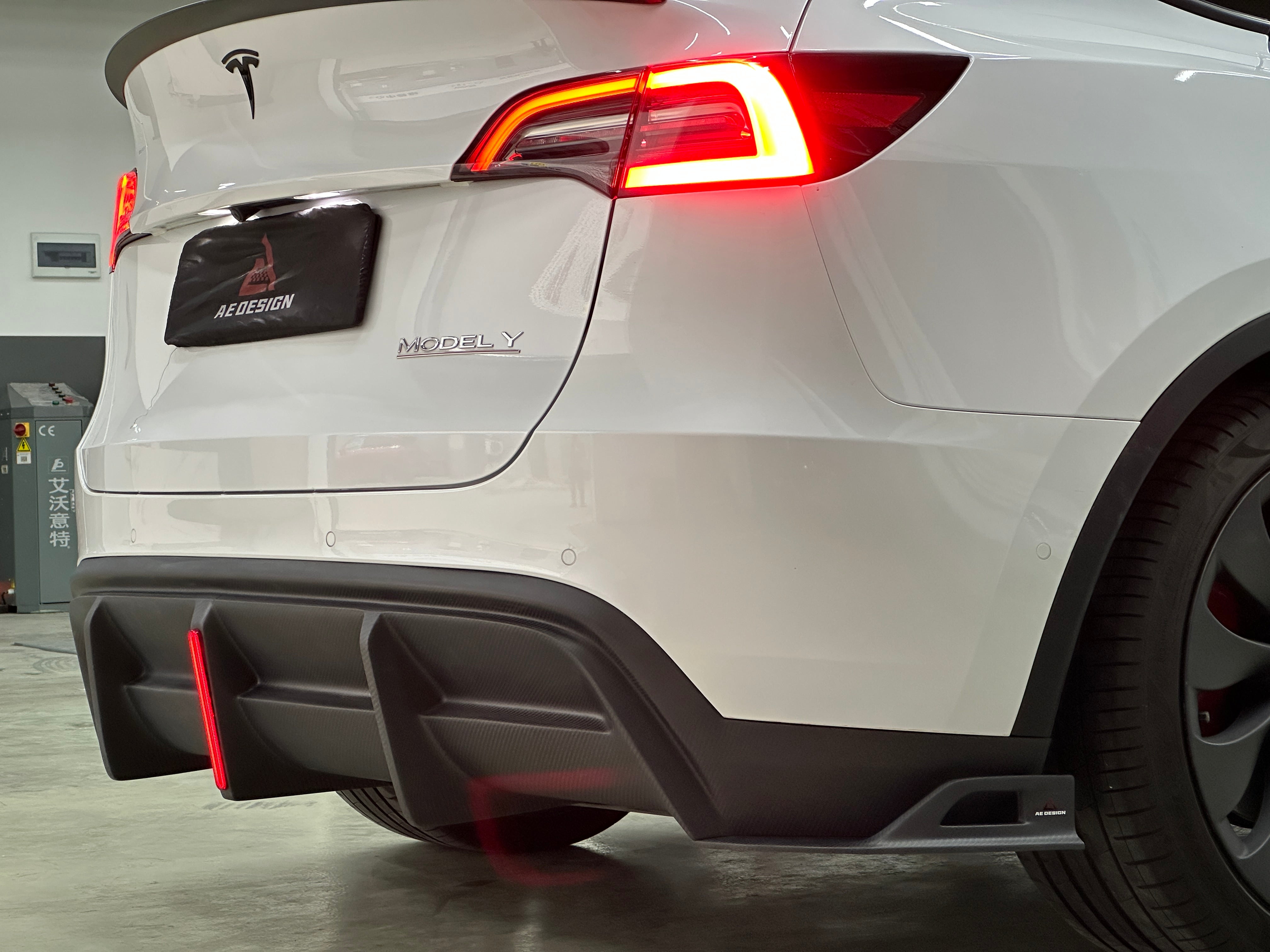 Armorextend AE Design Carbon Fiber Rear Diffuser for Tesla Model Y ...